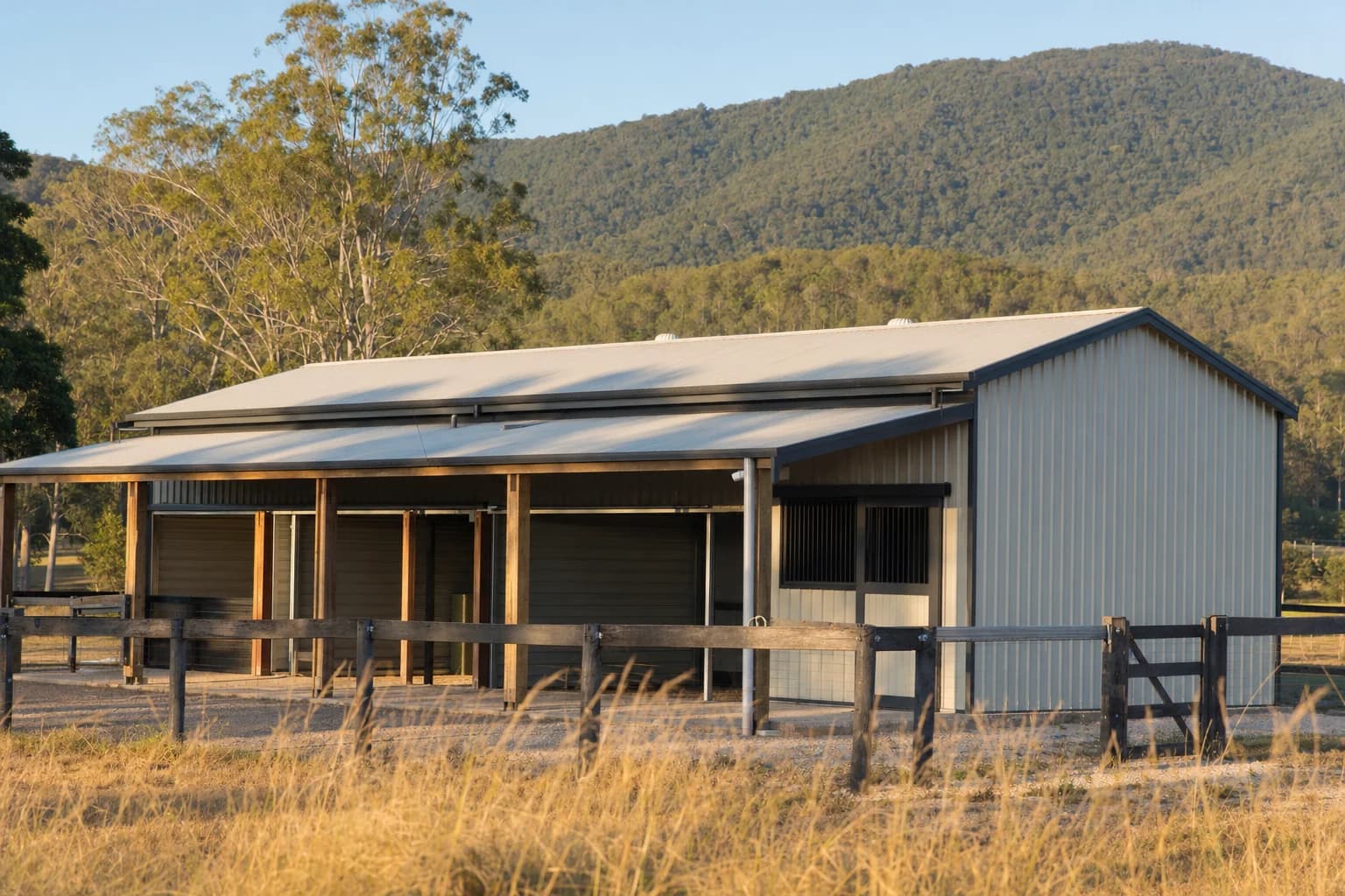 Open fronted horse shelter and stable block on Queensland hinterland acreage